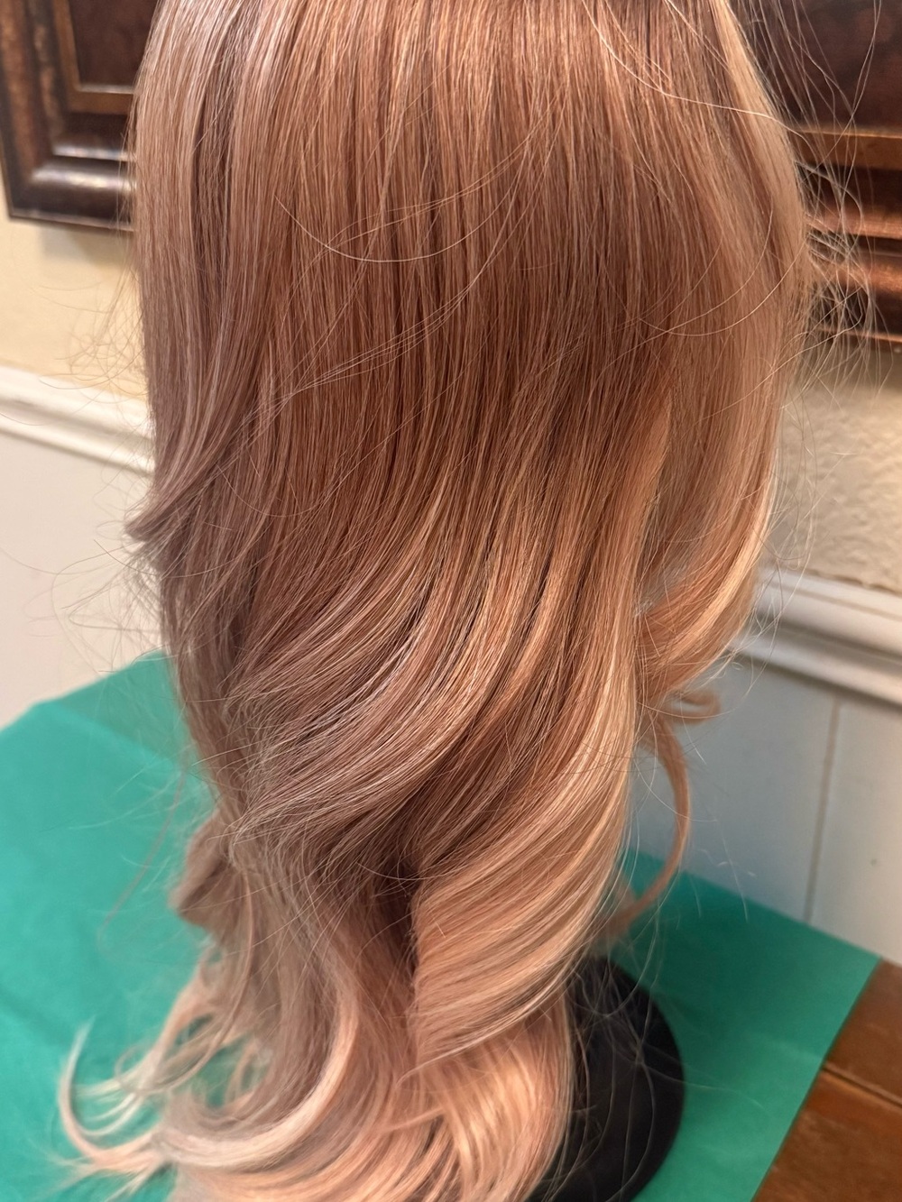 Chelsey Smith Cosmetics MOTHER PEACH Lace Front Wig size Standard - Picture 3 of 9